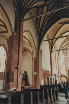 Vorschaubild Ehem. Antoniterkloster, Klosterkirche, Mittelschiff (Foto 1990)